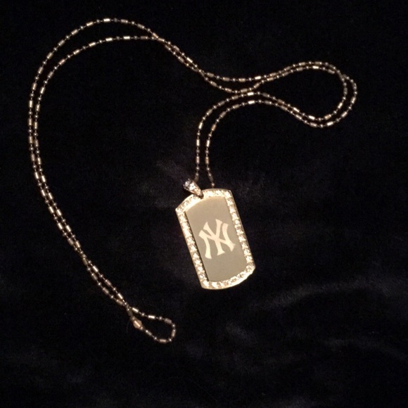 yankees dog tag